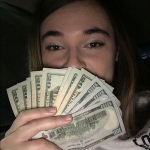 Meet your Posher, Kelsey